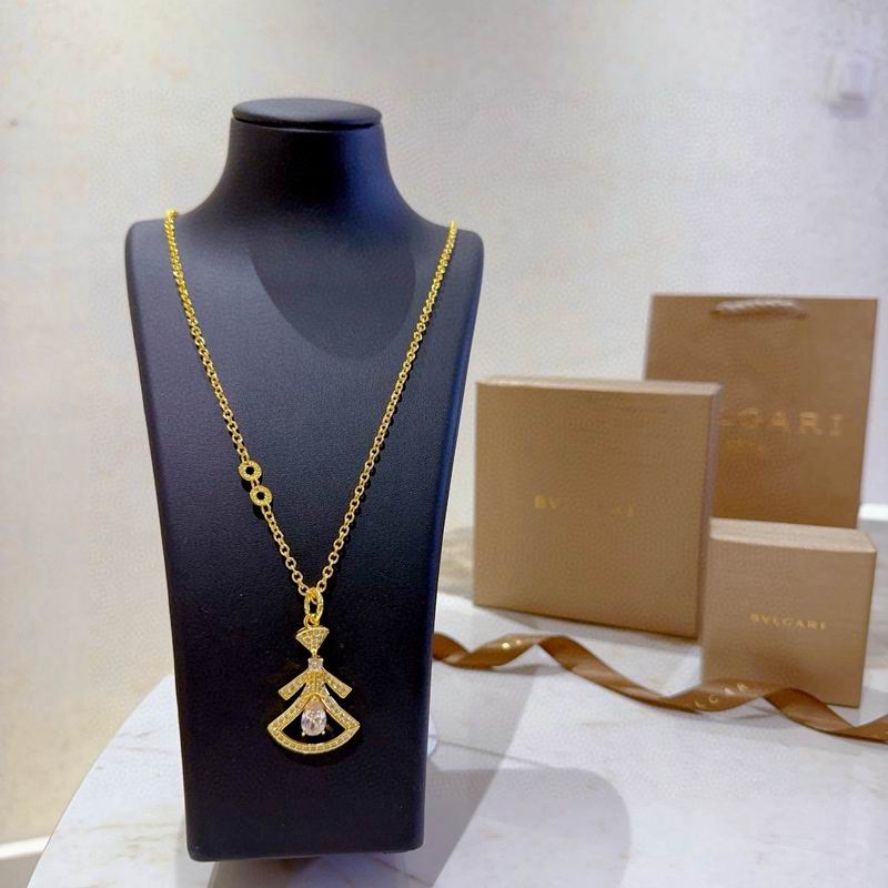 Bvlgari necklace 11yxx04